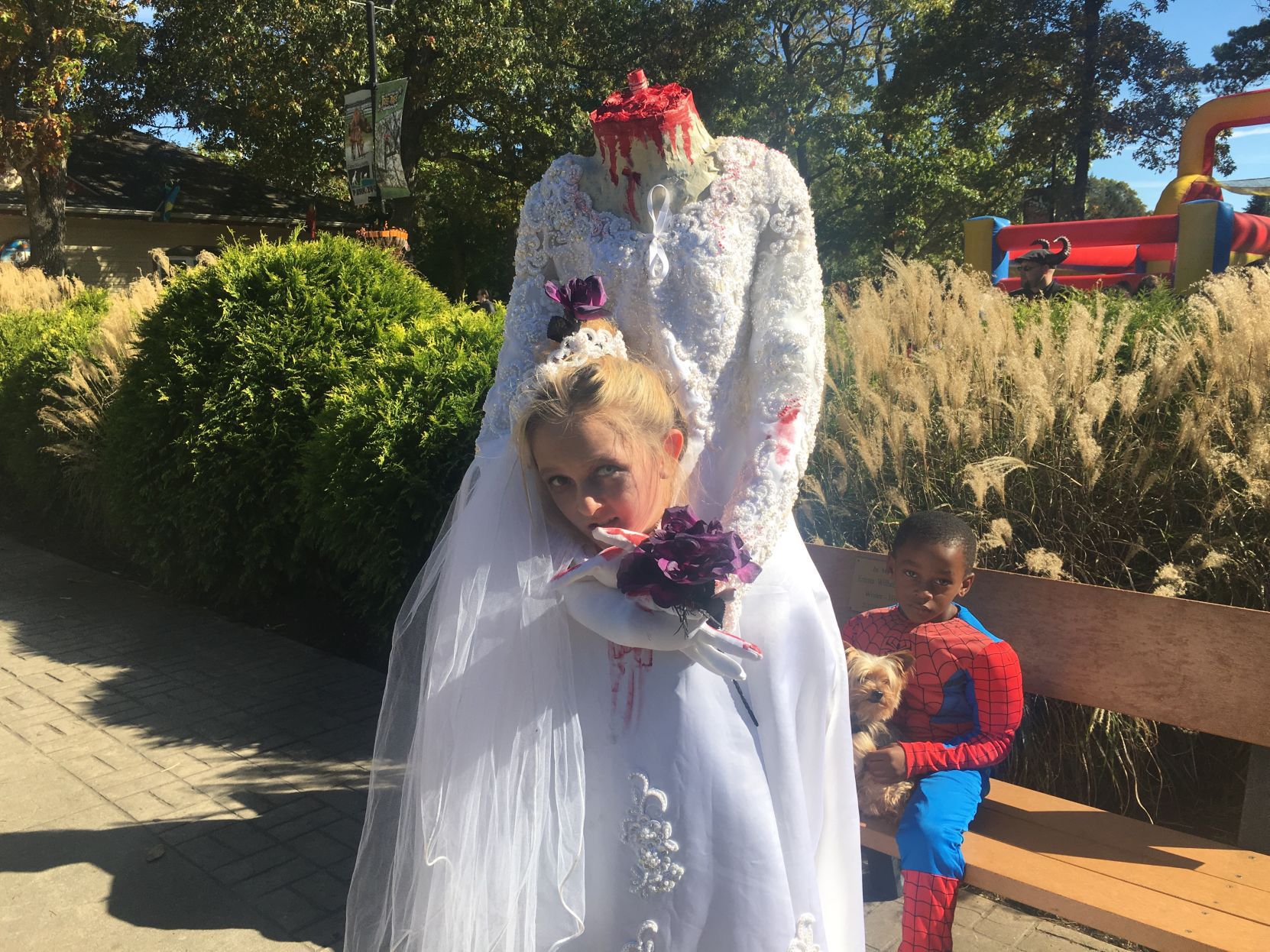 SEEN boo at the zoo (1)